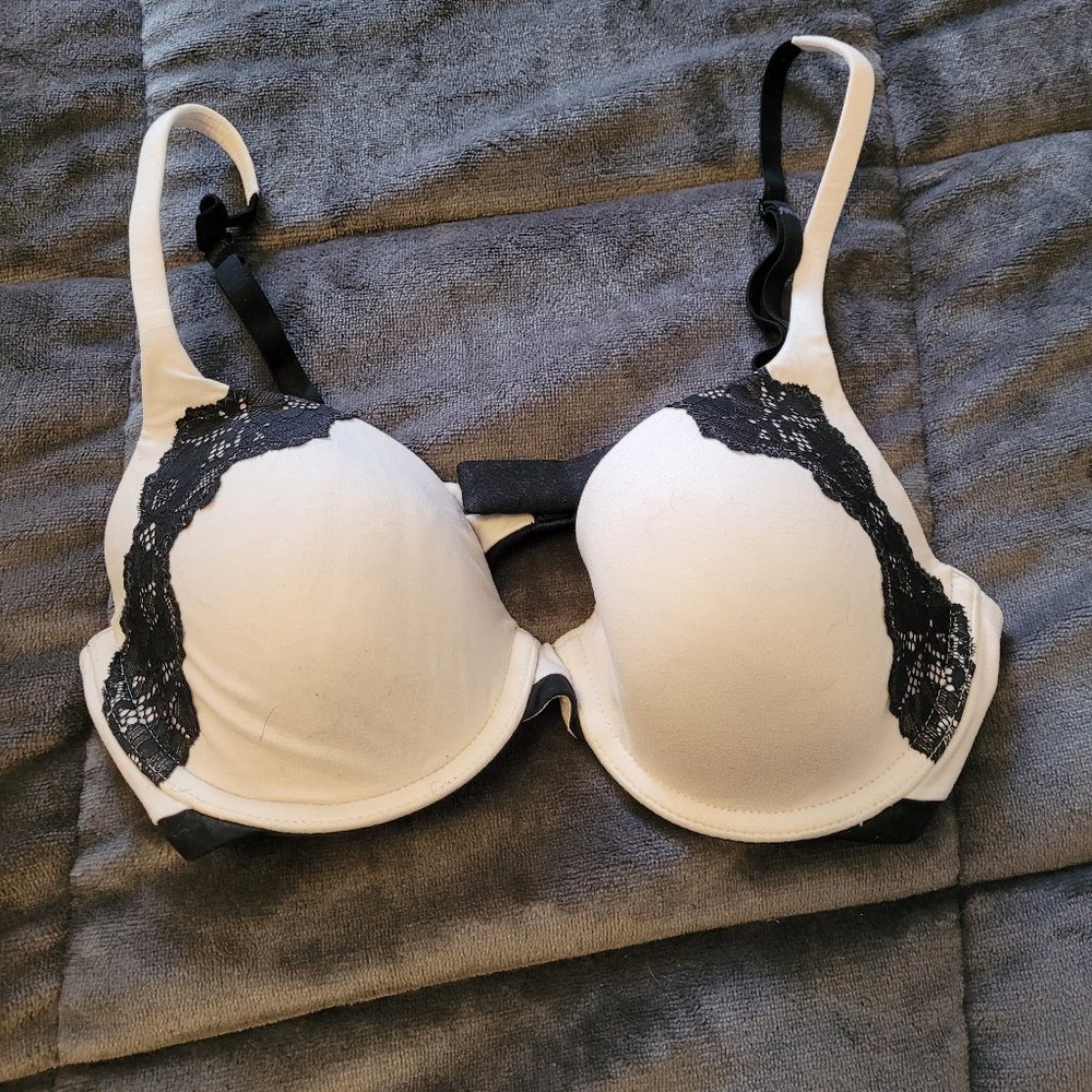 NWOT Victorias Secret Bra sz 34C